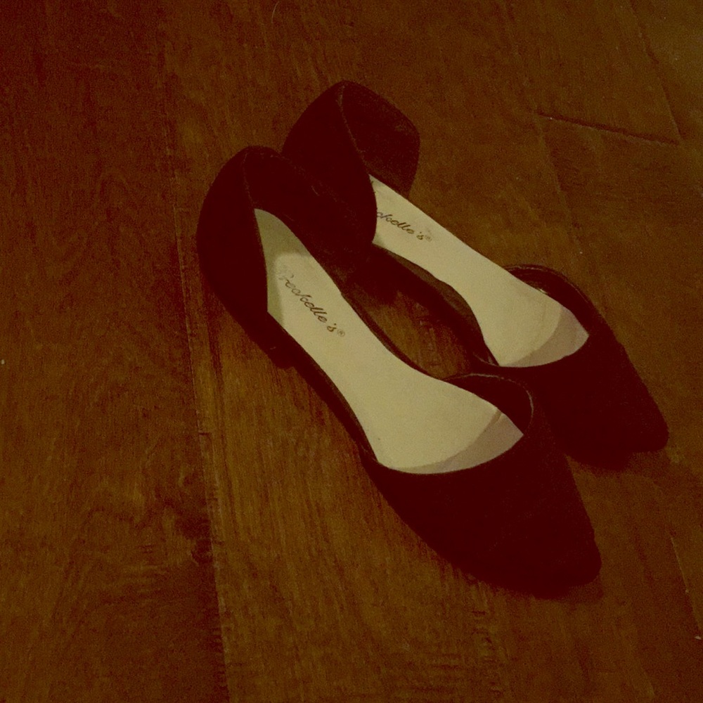 Black pointed toe slip on flats